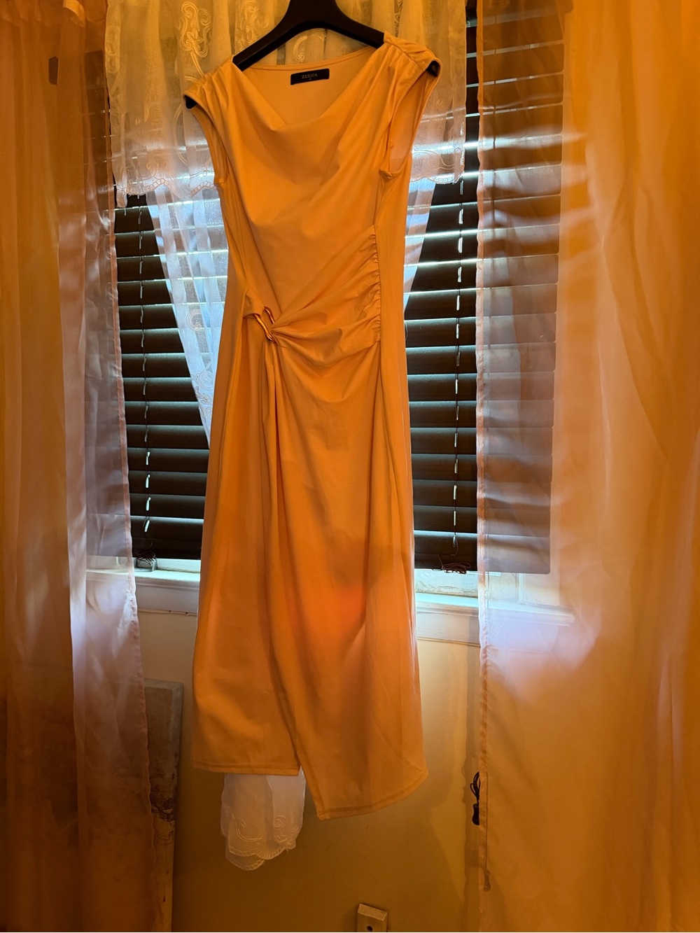 Elegant Yellow Knot-Detail Women’s Dress